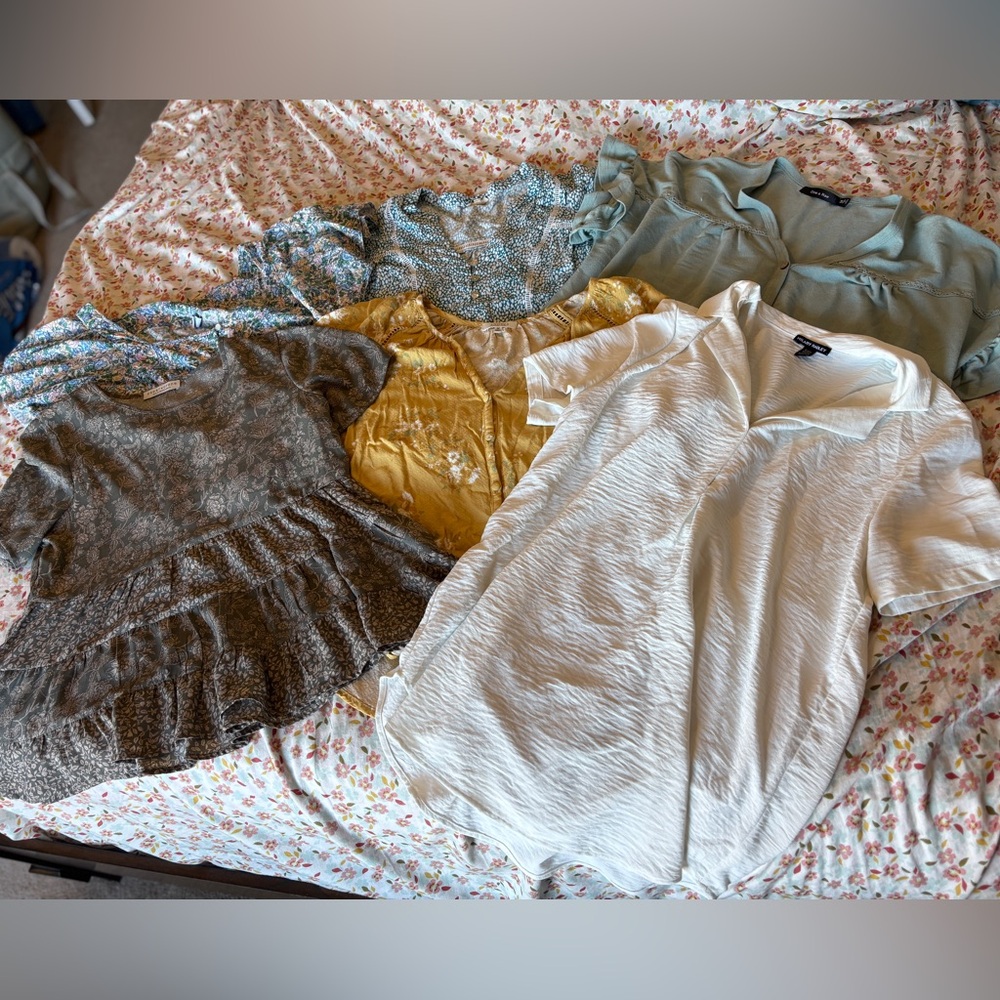 Mixed Women's Tops Bundle - White, Mustard, Sage, Blue, Olive, Floral